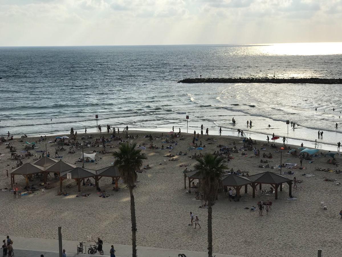 Sea View Apartment Prime Location On The Beach Tel Aviv Exterior foto